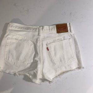 levi shorts